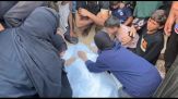 Colpi su una tendopoli, altri morti a Khan Younis nel sud di Gaza