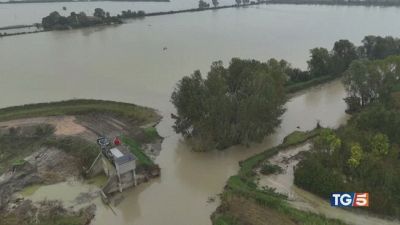 Esondazioni e scuole chiuse