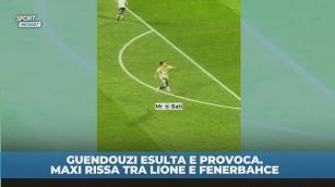 Maxi rissa sul finale di Lione-Fenerbahce