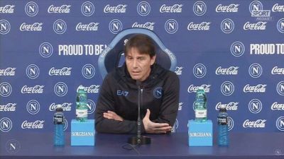 Conte: "Sarà un Napoli diverso senza Kvaratskhelia"