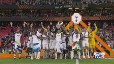 Europa League al Tottenham, domani sfide scudetto