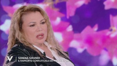 Serena Grandi e il rapporto conflittuale dei genitori