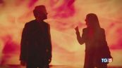 Robbie Williams e Laura Pausini nell'inno ufficiale della FIFA