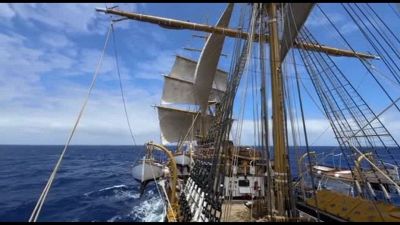 Amerigo Vespucci fa rotta verso l'Italia dopo il Nord America