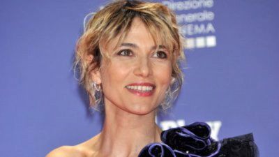 Questi fantasmi! Anna Foglietta tradisce il marito, vuole lasciarlo