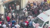 Spari d'Israele durante la distribuzione di acqua a Gaza