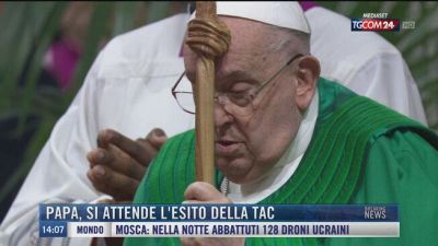 Breaking News delle 14.00 | Papa, si attende l'esito della tac