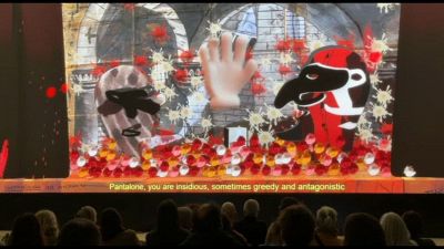 The Models, la Commedia dell'Arte per demistificare le fake news