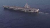 La più grande portaerei del mondo va verso il Medio Oriente