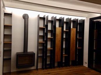 libreria in ferro e legno