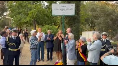 Un viale a Roma per Mariangela Melato, Renzo Arbore: lo merita