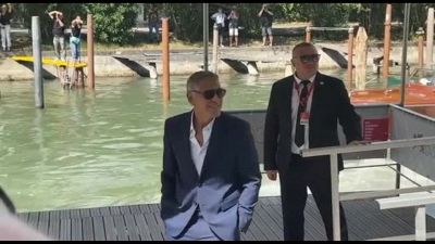 Venezia, arriva George Clooney ed è subito delirio