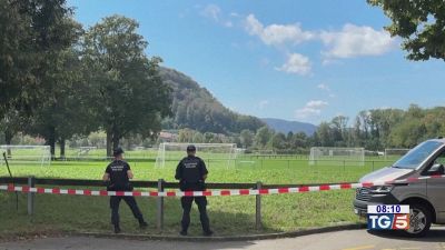 Caccia all'uomo dopo la sparatoria al rave