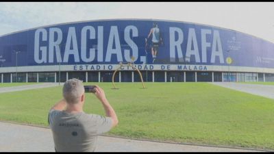 "Grazie Rafa": tributi a Nadal intorno allo stadio della Coppa Davis
