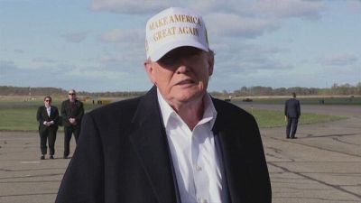 Trump stringe ma Mosca lo gela: "Kiev incapace di negoziare"