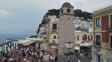 Con 12mila sbarchi ogni 3 ore Capri è più affollata di Venezia