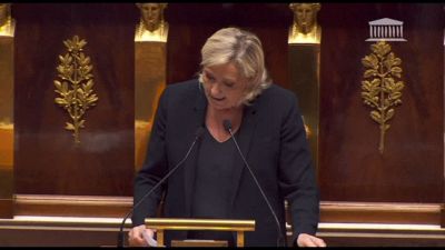 Francia, Le Pen: "Costretti a votare con la sinistra contro Barnier"