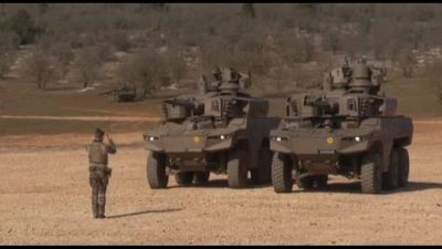 L'esercito francese presenta i suoi nuovi veicoli blindati