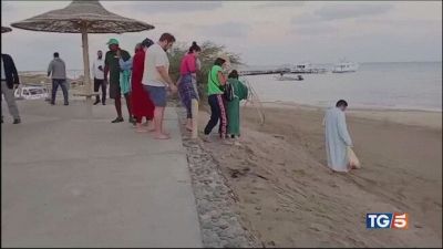 17 turisti dispersi nel naufragio in Mar Rosso