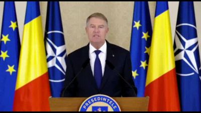 Romania, il presidente Iohannis rassicura Ue e Nato: siamo stabili