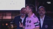 Messi porta il Pallone d'Oro ai tifosi di Miami