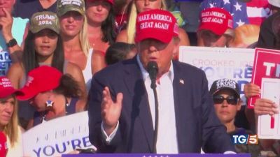 Attentato a Trump, salvo per miracolo
