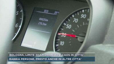 Bologna, limite 30 km orari ed è caos in città