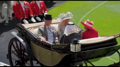 Al via il Royal Ascot 2025, l'arrivo di Carlo e Camilla in carrozza