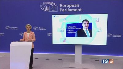 Doppio ok europeo ai conti dell'Italia
