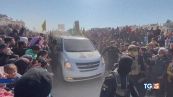 Liberi 8 ostaggi, altro show di Hamas