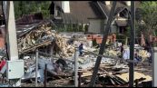 Ucraina, le vittime a terra dopo l'attacco russo vicino a Kiev