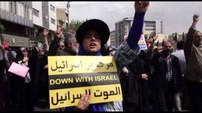 In Iran mega manifestazione pro-Gaza, sui cartelli: "Abbasso Israele"