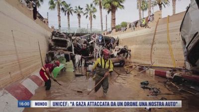 Breaking News delle 16.00 | Re Felipe contestato nei luoghi alluvionati