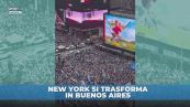 Times Square a New York è Argentina: cori e bandiere dei tifosi