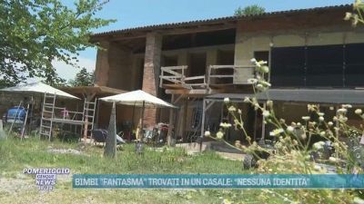 Bimbi "fantasma" trovati in un casale: "Nessuna identità"