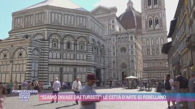 "Siamo invasi dai turisti": le città d'arte si ribellano