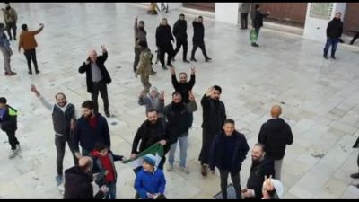 Siria, alla moschea degli Omayyadi si festeggia la fine di un incubo