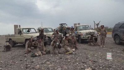 Avanzata Houthi, missili e droni contro una base saudita