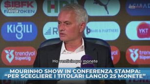 Mourinho show in conferenza stampa: "Per scegliere i titolari lancio 25 monete"