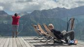 Mare o montagna, la vacanza si accorcia