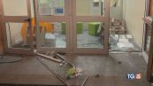 Notte di paura al liceo assalto e devastazione