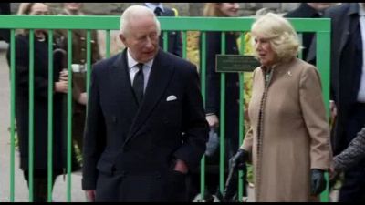 Gb, reali commemorano 60esimo anniversario del disastro di Aberfan