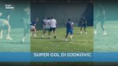 Dal tennis al calcio: la classe di Djokovic non cambia
