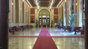 Illuminazione, bandiera della pace, cibo avanzato, recupero dei rifiuti