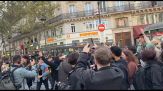 Jean-Luc Mélenchon si unisce alla manifestazione di Parigi