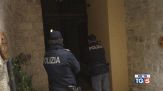 Uccide la moglie e minaccia il suicidio