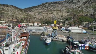 Primi migranti nei centri albanesi