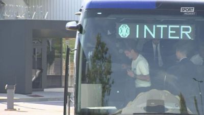 L'Inter parte per Madrid, scendono tutti dal pullman tranne…