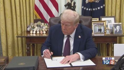 Trump sfida l'Europa Scontro per lo ius soli