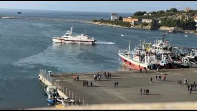I migranti partiti dall'Albania rientrano in Italia